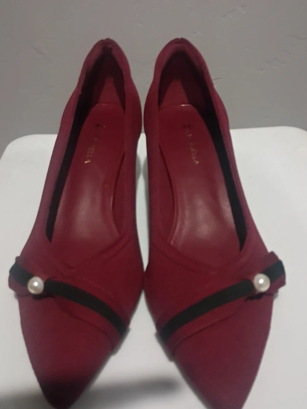 Elegant BURGUNDY Wedge Pumps with Pearl Bow Detail